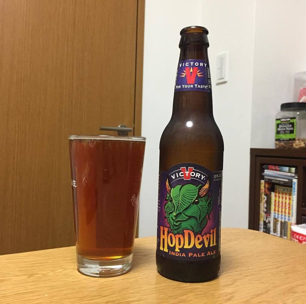 yoshiani's tweet photo. 今宵の晩酌ビール!
VICTORY BREWINGの、Hop Devil!
#victorybrewing #hopdevil #hopdevilipa #craftbeer #クラフトビール https://t.co/jYFH6iRZxm https://t.co/cmvoqlj0PS