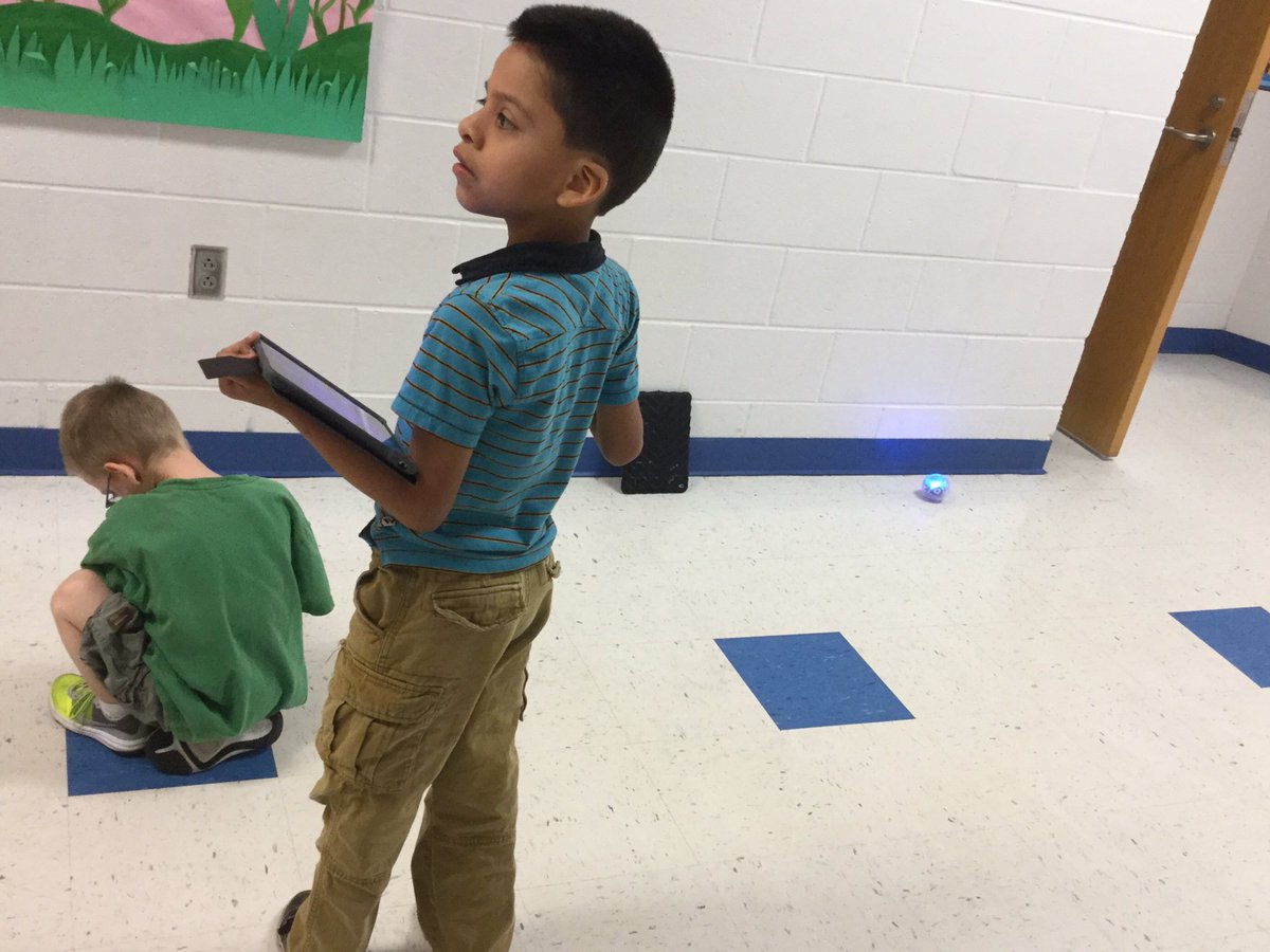 TechatOgden's tweet image. Our EC students using the @SpheroEdu to work on hand eye coordination.  #ec #coordination #nhcschat @NewHanoverCoSch #teched #education