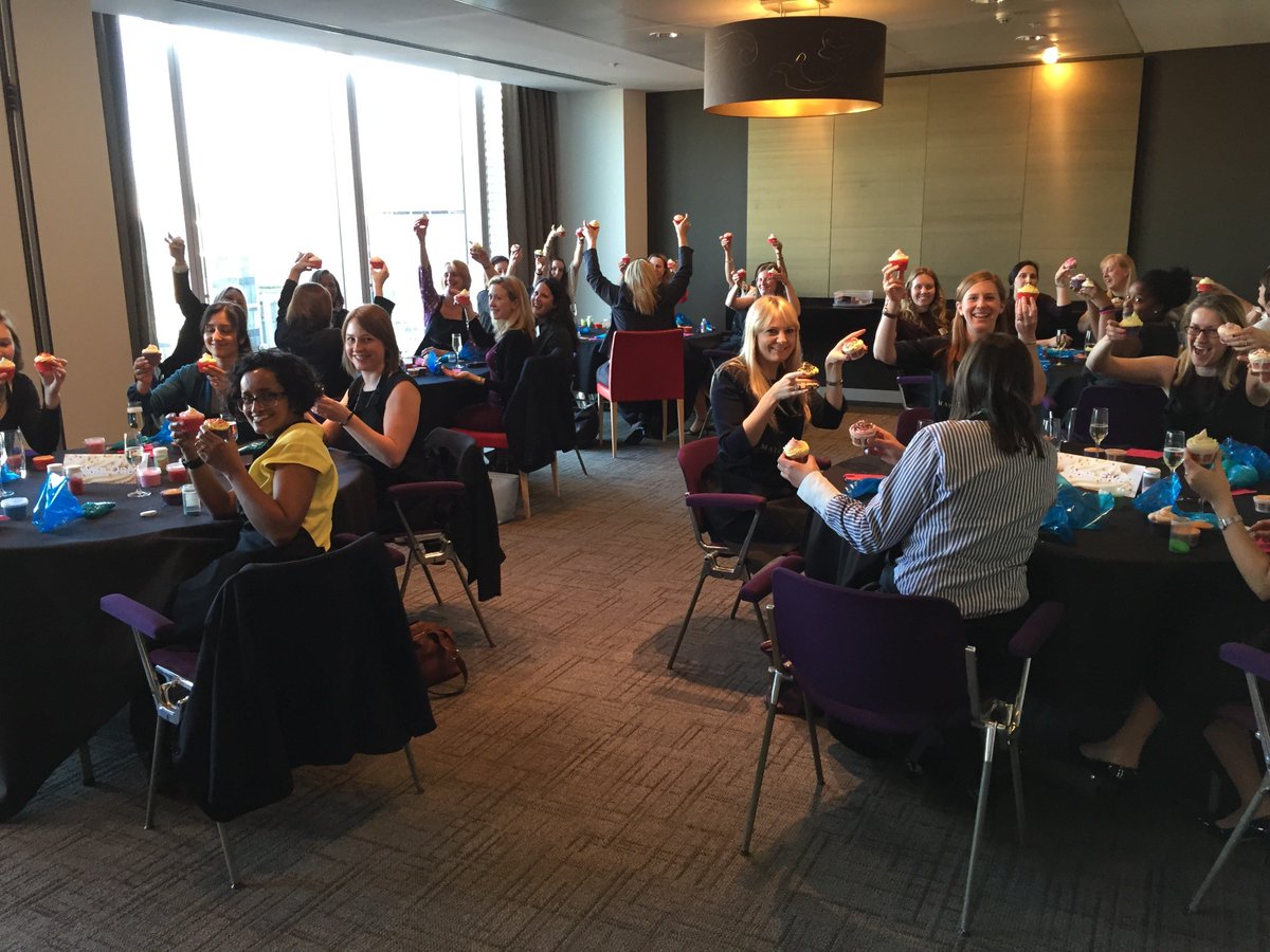 RealCookieGirl's tweet photo. Great #clientevent for @MeyerBrown Y not do a #cupcake event with us - ://ow.ly/kIGw30aoRTf #teambuilding #conferenceactivities #eventprofs https://t.co/XDRzusEh99