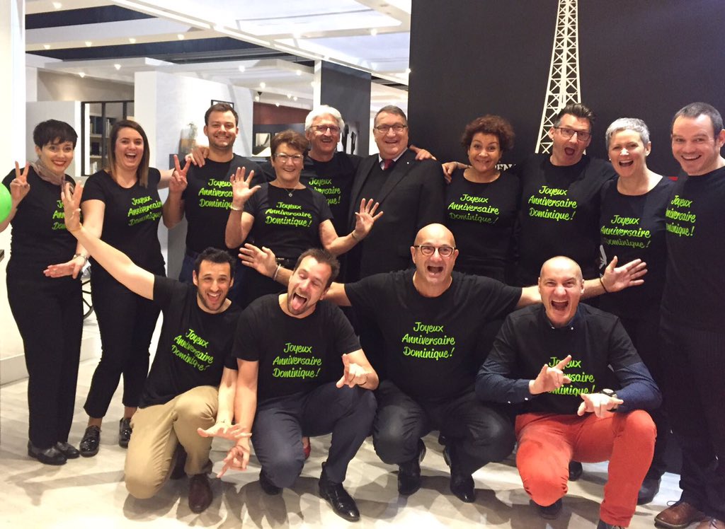 70 ans de Mr "Gautier" Mister Soulard aujourd'hui "Papa" C est la fête sur le stand <a href="/GautierFrance/">Gautier</a> à Milan ! #postitiveattitude  #enjoylife