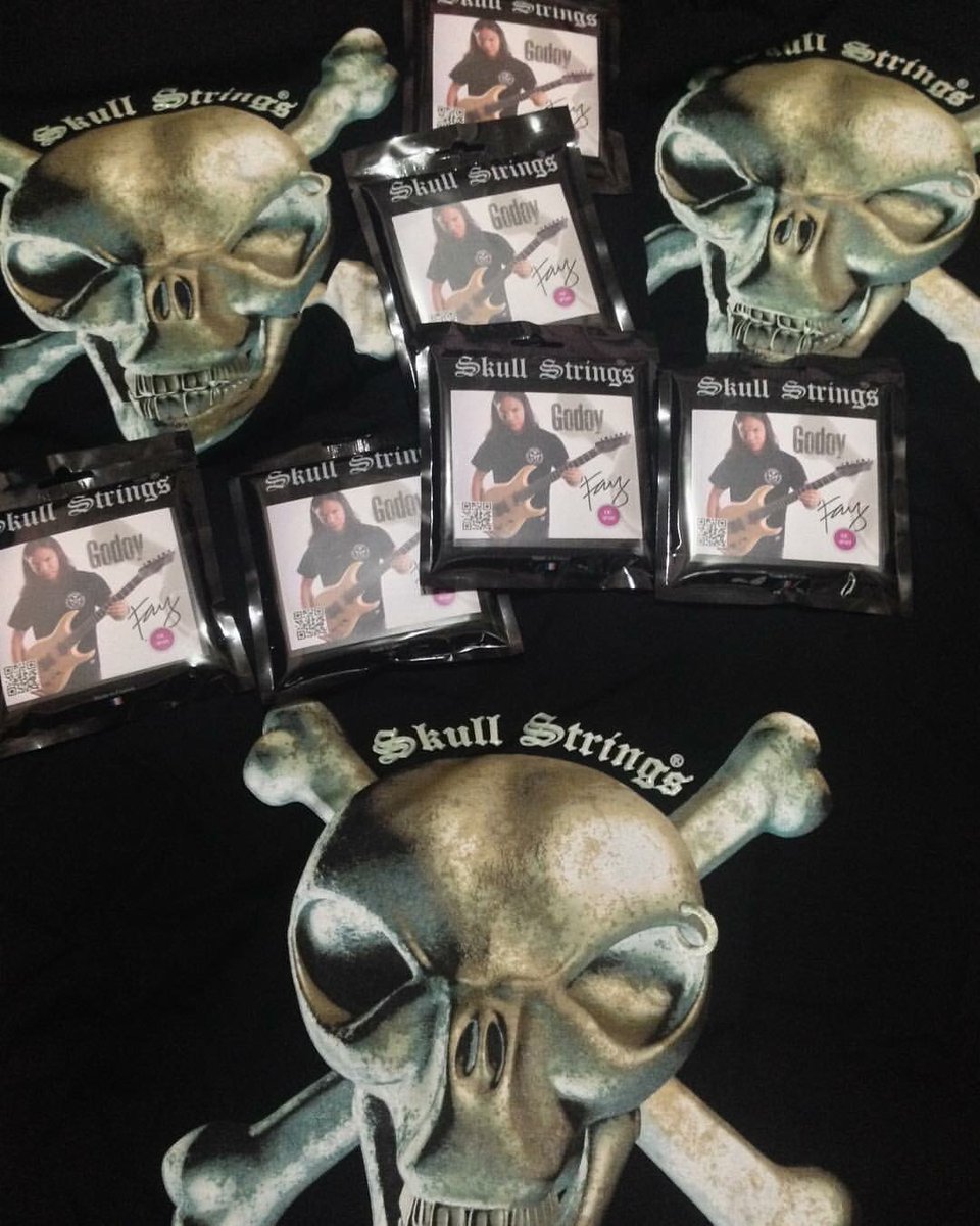 MC16band's tweet photo. Hey guys! You can now purchase @faizgodoy's Skull String signature set at Brado Guitars in USJ Subang 15. Get it now! ๐ค๐ผ๐ฒ๐พ๐ซ๐ท#SkullString https://t.co/pRFutS6Kgy