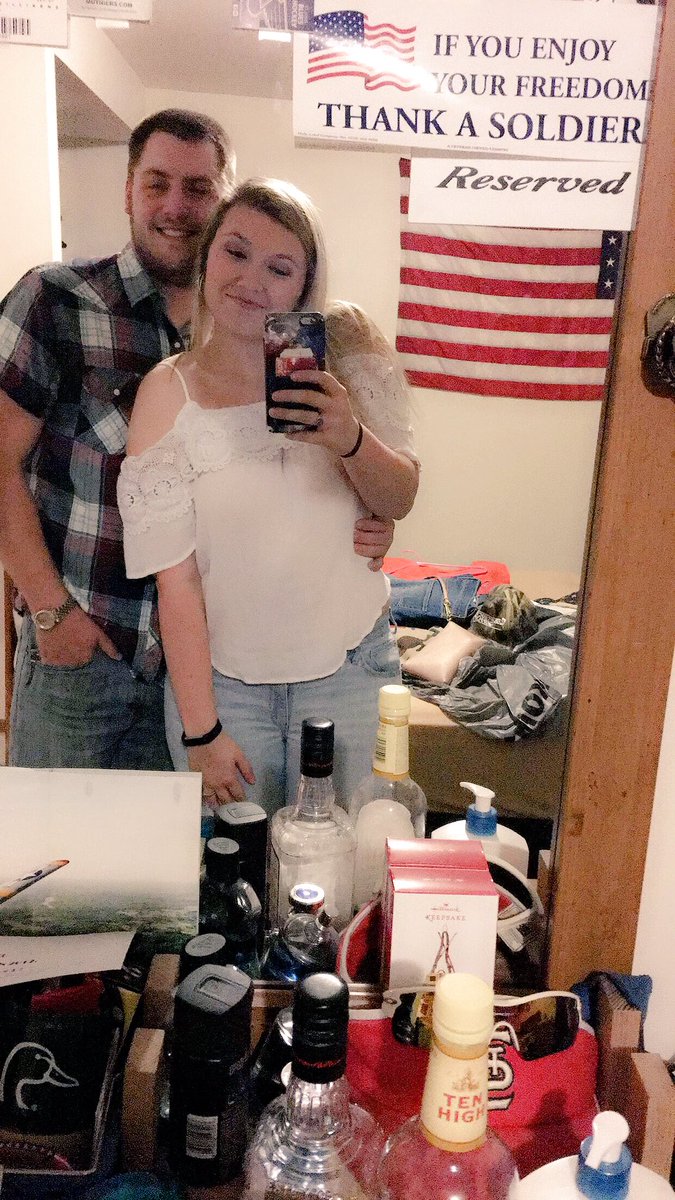 hayley_gantner's tweet photo. Happy 20th birthday to my super hot bf!!! Love you so so much 😘❤ https://t.co/SXT0yN10Fj