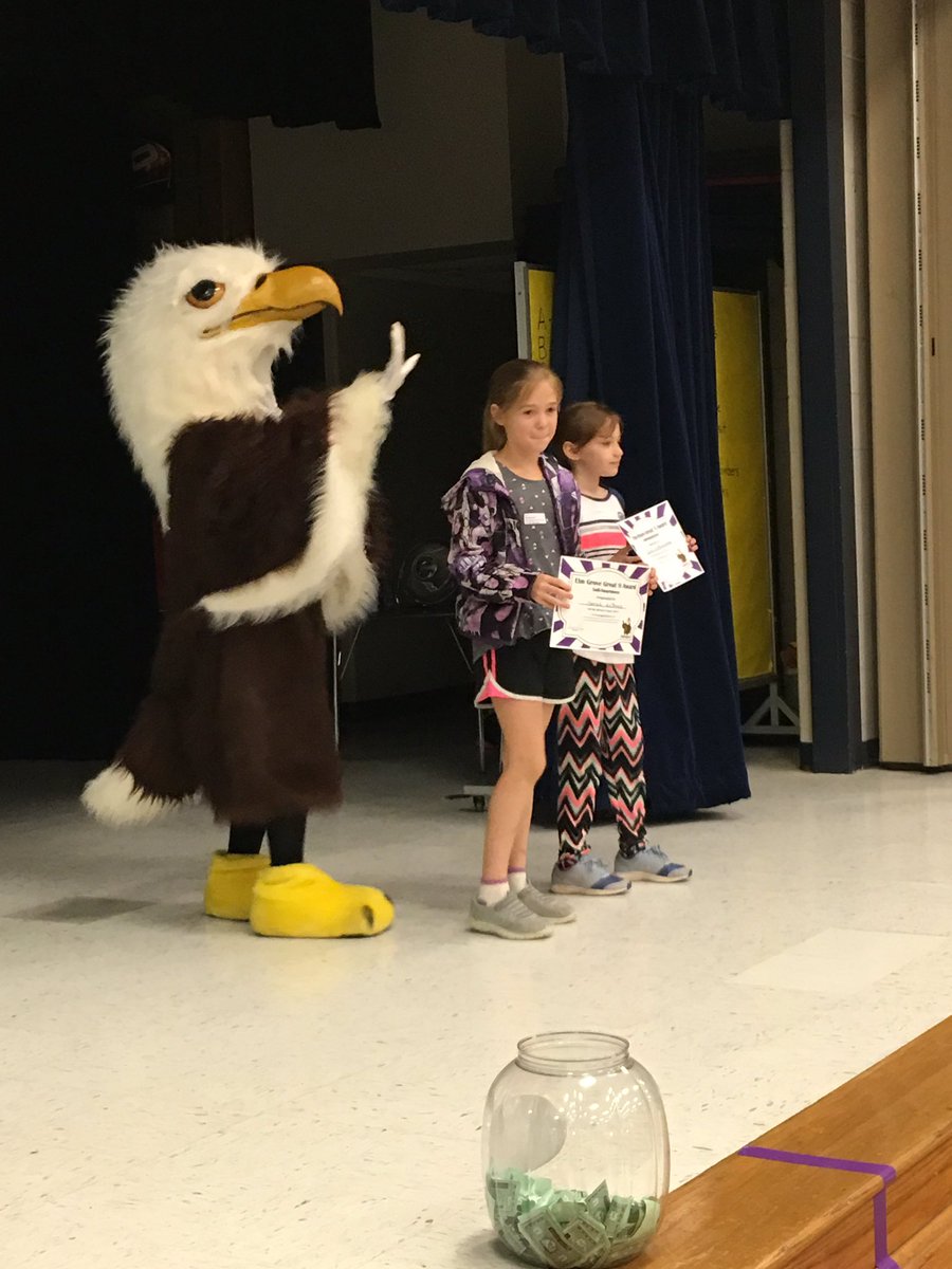 egelibrary's tweet photo. Great 8 Awards for 3rd grade #SOARassembly https://t.co/zR4UEuXsG4
