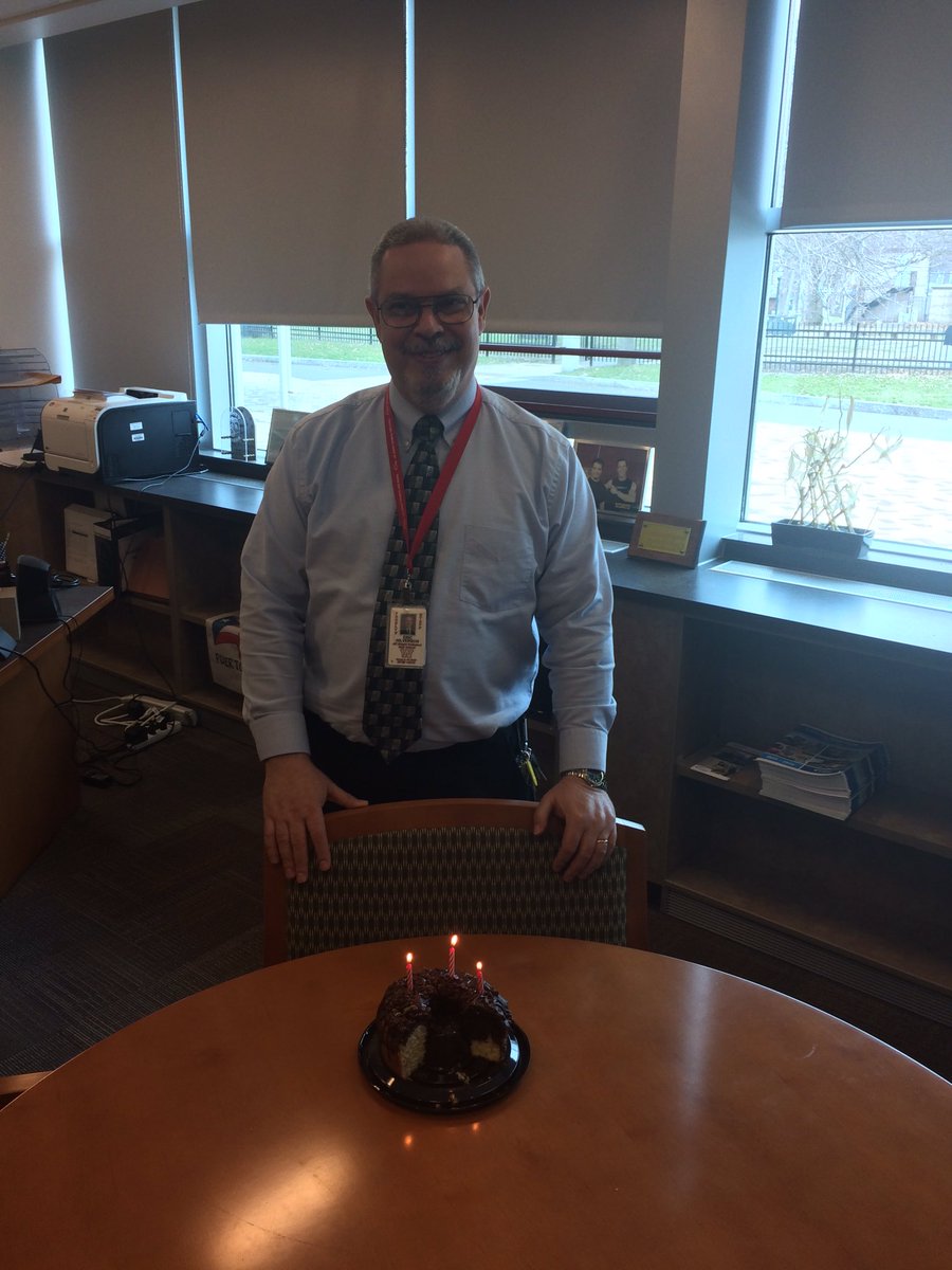 MrGilbertAP's tweet photo. Happy birthday @JMWT_Principal! https://t.co/U7Id1i7O2t