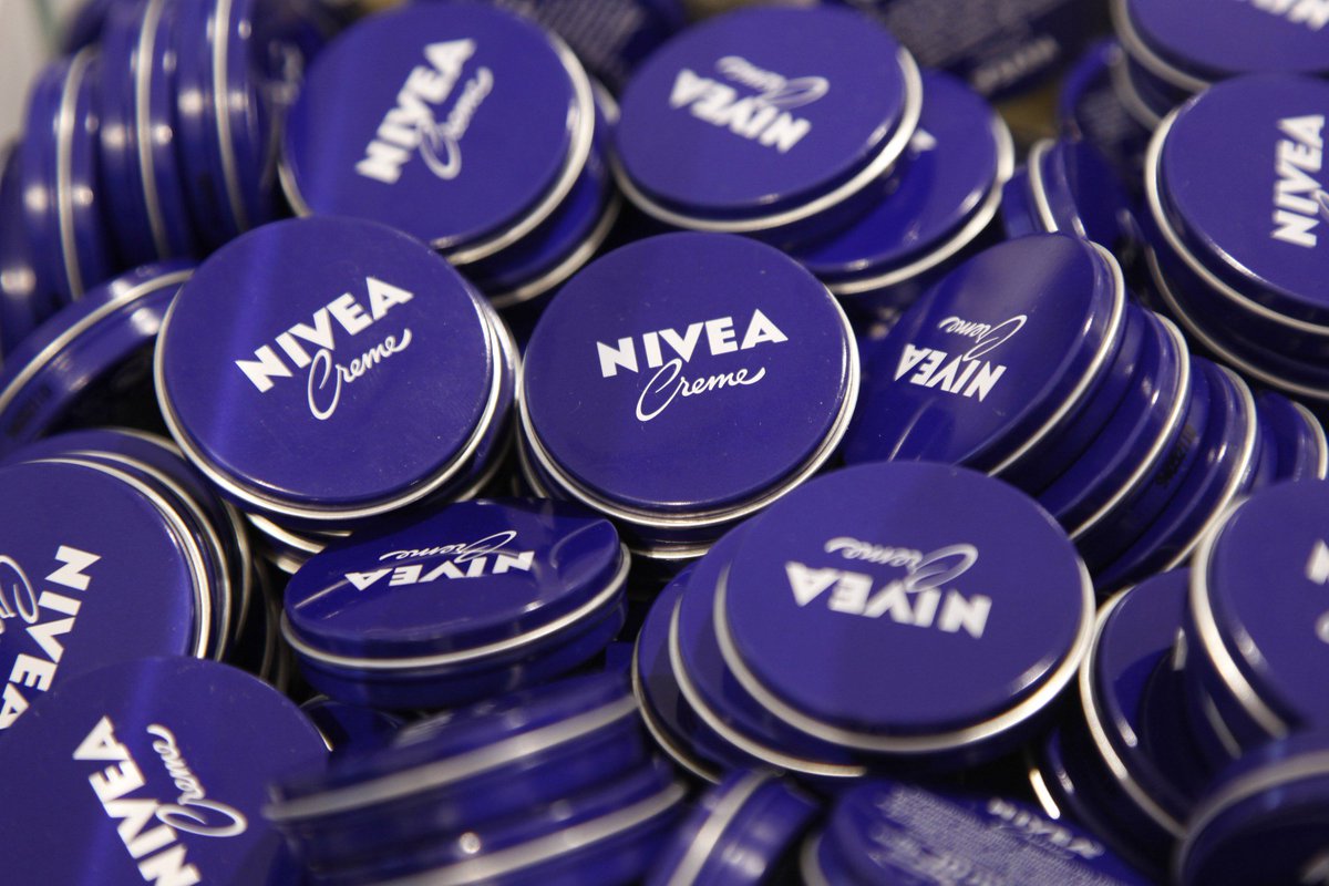 people's tweet image. Nivea pulls ‘white is purity’ ad after it gets slammed for promoting racism peoplem.ag/d80p0Ho