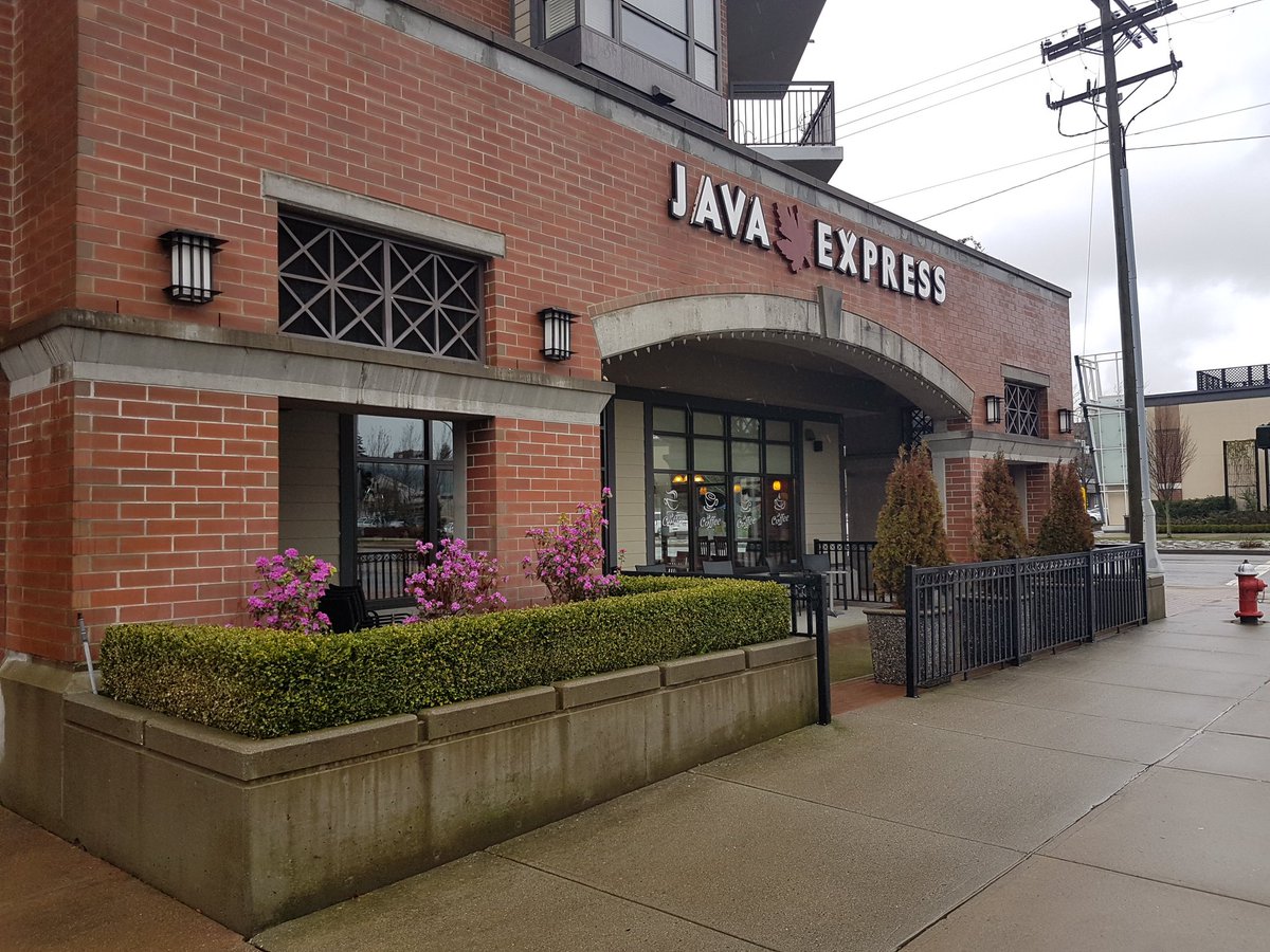 javamarked's tweet image. Java Express was full with customers sipping their lattes. Thanks to the friendly staff for chatting about their cafe! #8cafeday