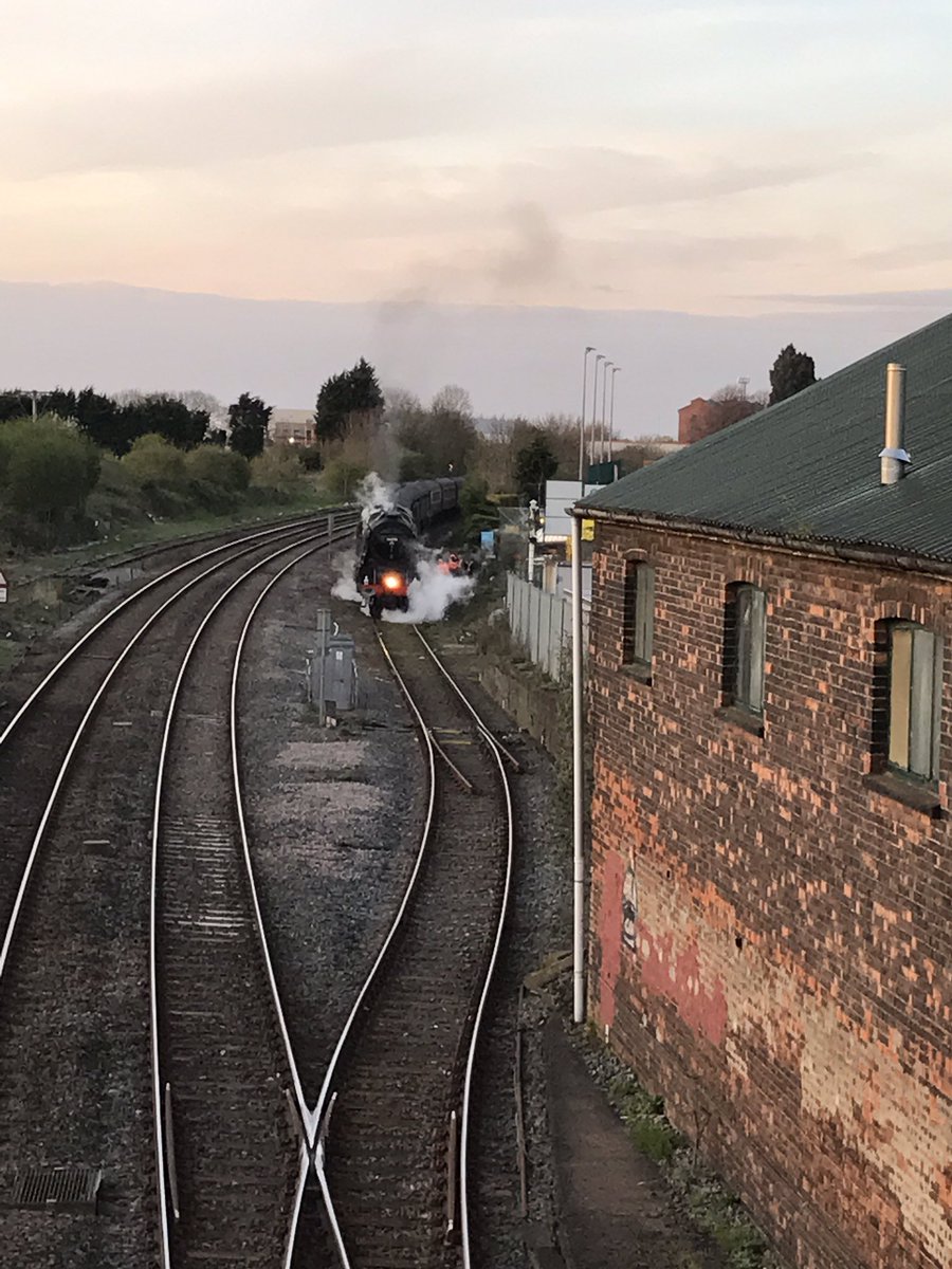 The #DuchessofSutherland filling up with water at the back of the pub #steamtrain @DiscoverRutland