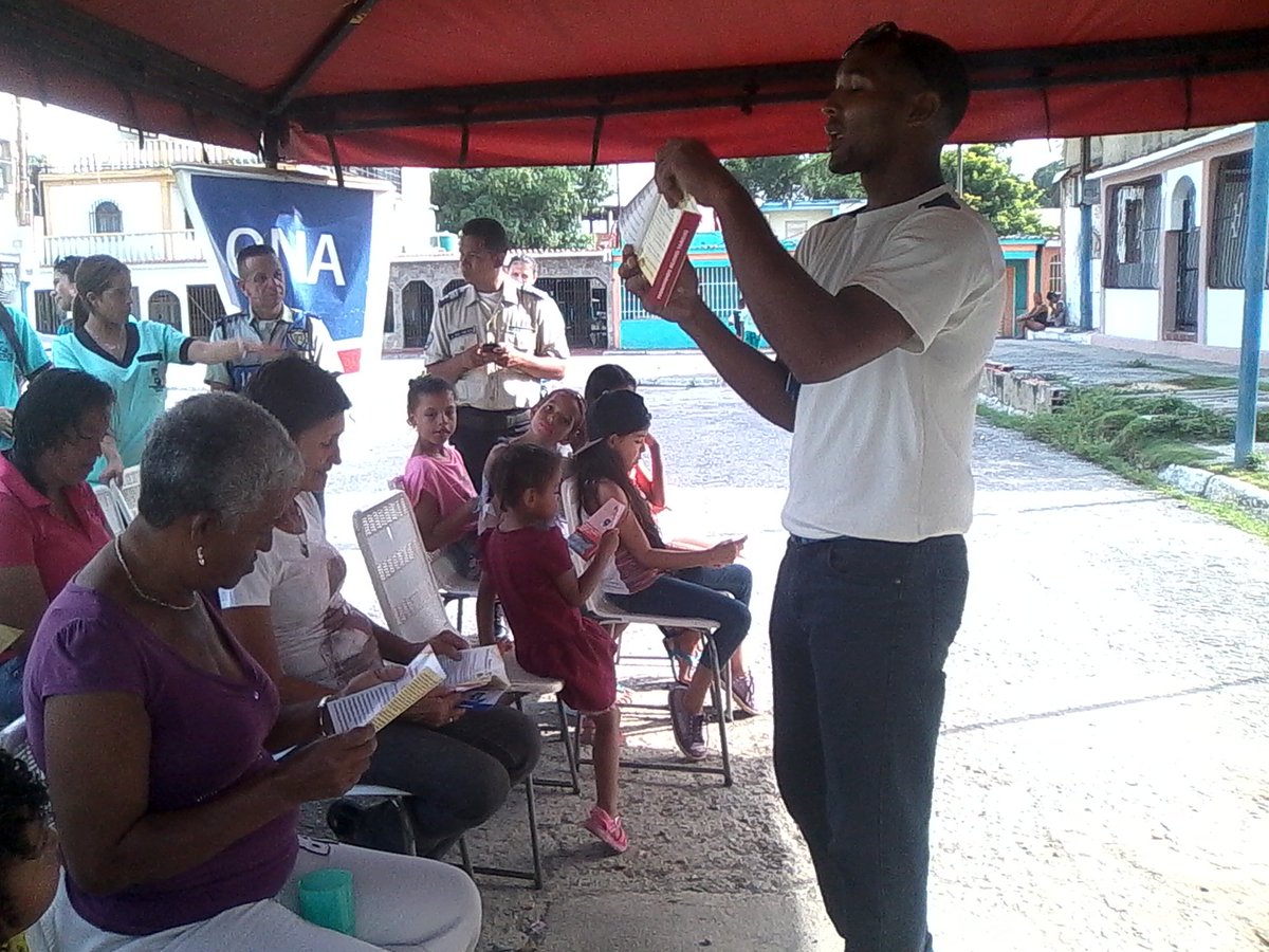 RedONAJJMora's tweet photo. @redonacarabobo realizó conversatorio en Prevención Integral del Consumo en la Urbanización Coro de JJ Mora. @MatsonEnGestion https://t.co/xVrfdVV9hM
