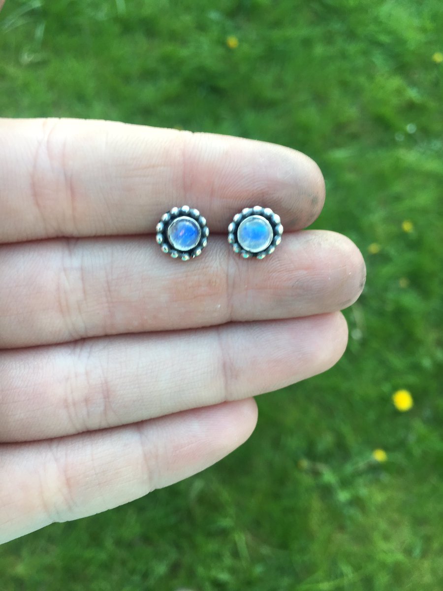 Dirty hands made pretty moonstone earrings!! #jewellery #jewelry #rainbowmoonstone #moonstone #jewellerylover #jewelleryobsessed