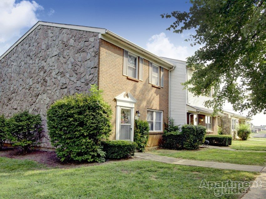 buckinghametown's tweet image. #EtownKYApartmentsforRent #JuneAvailability #FortKonxArea #WeValueMilitaryServices #PetFriendlyCommunity We are leasing fast call today!!!!!