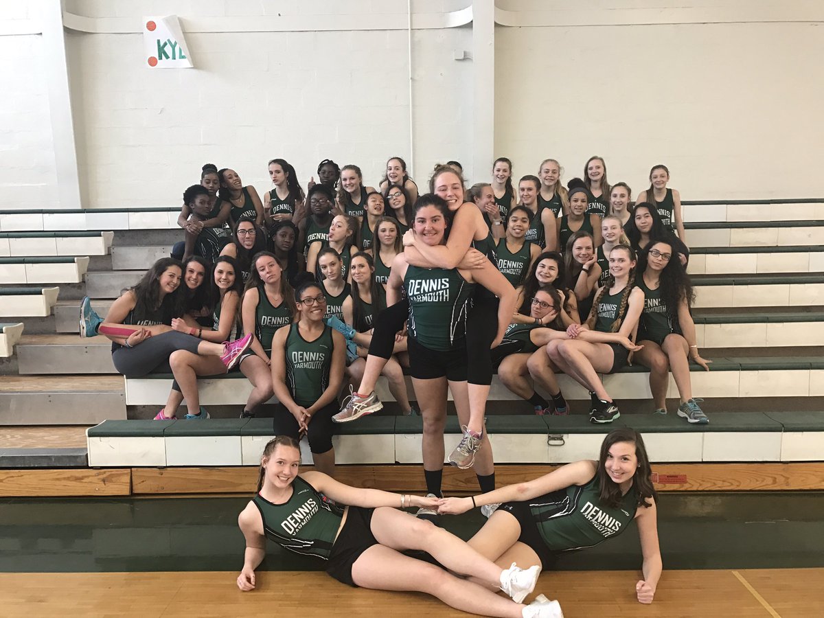 dy_xc's tweet photo. Wow, 1,000 tweets! It's been fun bringing you the best of DY Track &amp; Field. Thanks to everyone who follow this account. Here's to 1,000 more https://t.co/tn8d917X8J