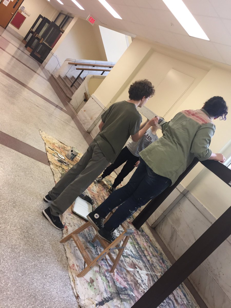 theatre_lhs's tweet photo. Come help us out this Saturday from 8am-4pm to get this show put together. It's soup Saturday! Bring your food and yourself!! #lhscaesar https://t.co/Xi8sk5wFtL