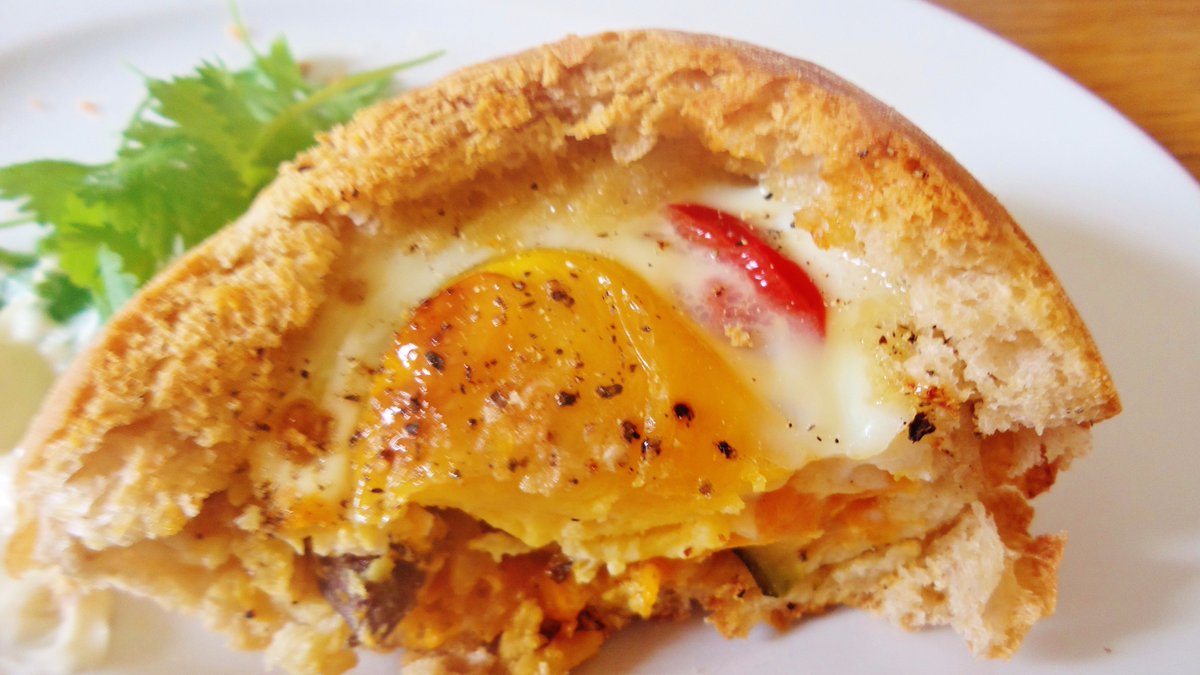 Stuffed spicy <a href="/MumsMasala/">Mum's Masala™</a> ciabatta with baked egg 😋