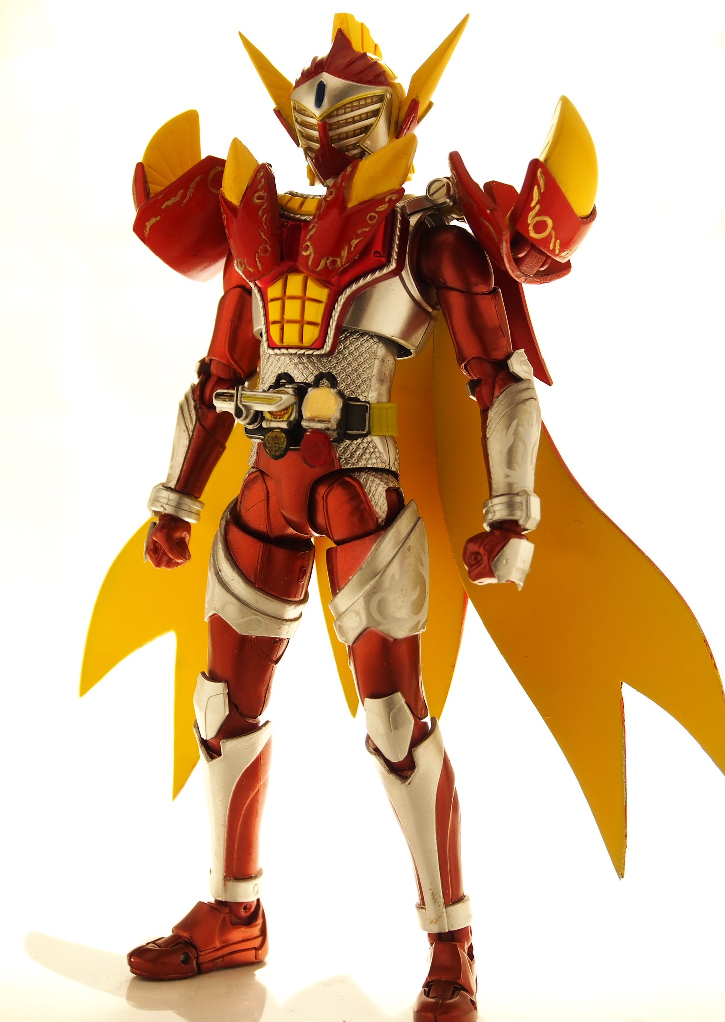 ろman A Twitter ニチアサフィギュア改造部 オリジナルアームズのアップルマンゴーアームズ完成しました マンゴーアームズとリンゴアームズのミックスという設定です リンゴ部分はacから マントと武器は自作で他はアーツのマンゴーアームズそのままです