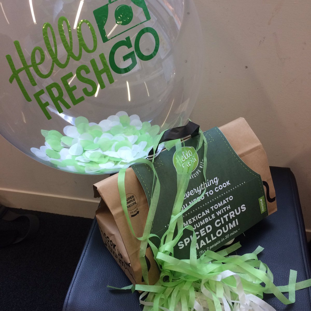 LisaJHarris's tweet photo. Well, that's dinner sorted: #hellofreshgo now in @sainsburys. Do you do the washing up too @HelloFreshUK?! https://t.co/NMBilROrpc