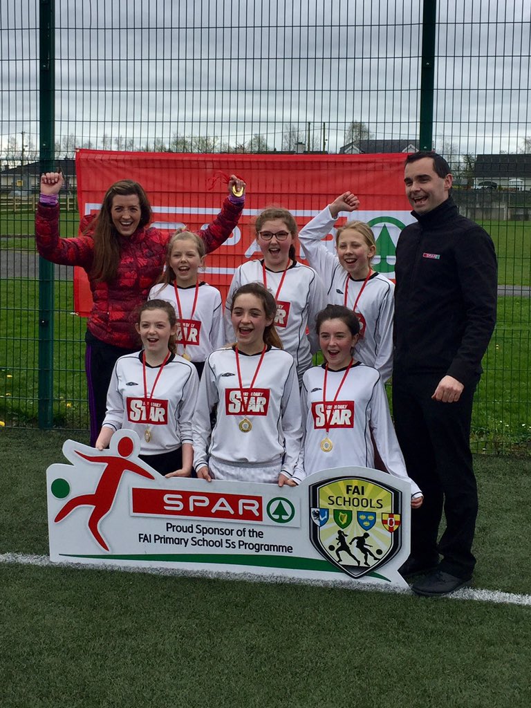 barnashronens's tweet photo. Well done to our two girls' teams who entered the FAI Primary Schools competition! Well done girls!! 😊⚽️🥇🏆🎊🎉 https://t.co/TXYEiLmf2q