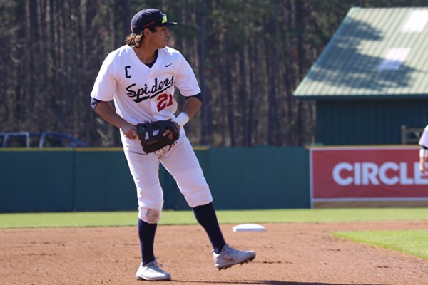 SpiderVoices's tweet photo. .@jjdemarte8 on why he wears #21 for @SpiderBaseball https://t.co/ucUFoRxzVy #OneRichmond https://t.co/AhGSTSrUII