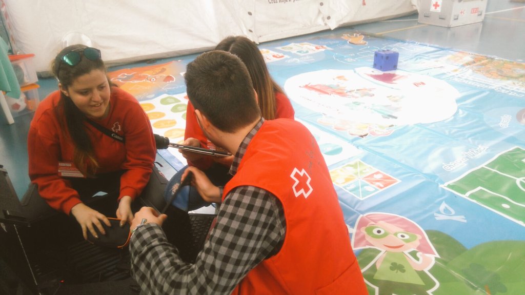 CRECantabria's tweet photo. 🔴Simulacro: Preparado Equipo ESIE de Atención infantil en el albergue a damnificados de #Polanco #Cantabria2017 https://t.co/NvmkAkW22b