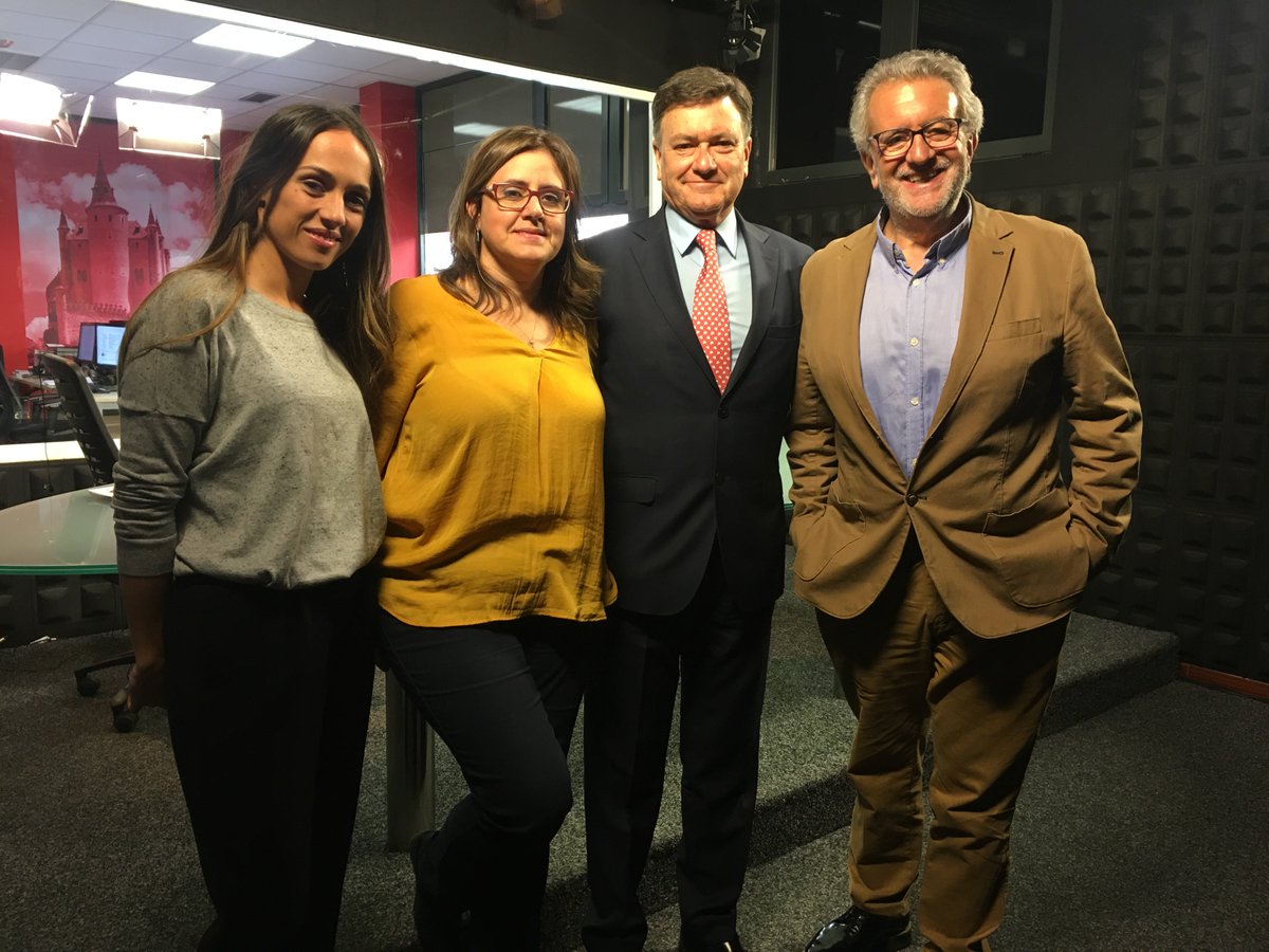 Hoy, a las 22.30 horas hablamos con Francisco Vázquez en <a href="/Enfoque8TV/">Enfoque Actualidad</a> @POPULARESegovia @PopularesCyL con @auremartin <a href="/v_domnguez/">V_D_🇵🇸💜🔴⚪🔴⚪❤️💛💜</a>