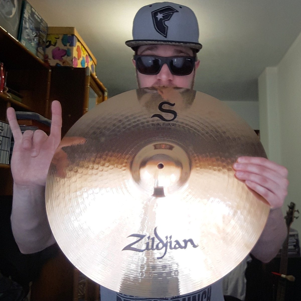 Welcome home! 😍 
Check my new <a href="/ZildjianCompany/">Zildjian Company🌕</a> S family! ❤
#robtoretto #zildjian #drums #drummer #famoussas