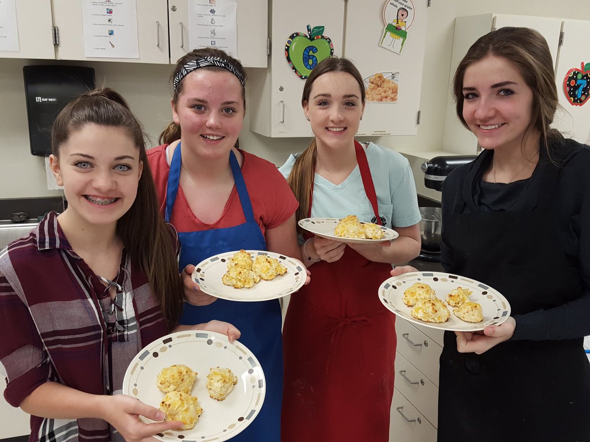 FACS_LHS210's tweet photo. Cheddar garlic drop biscuit lab in FACS Survey! https://t.co/TVjtOjqA96
