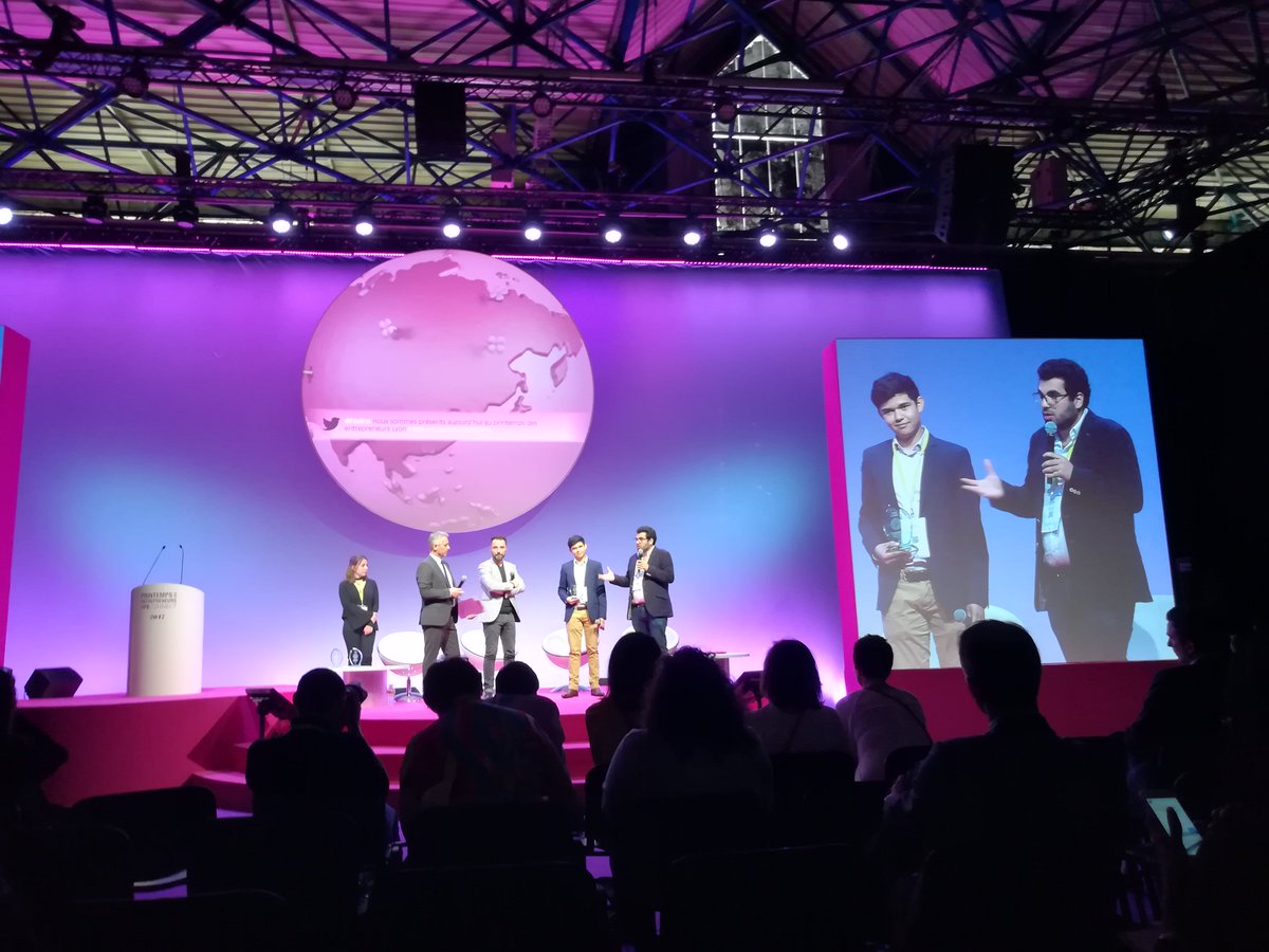 BOOK MY MUSIC (@bookmymusic) on Twitter photo 2017-04-05 15:16:39 Book My Music est le grand gagnant du trophée 'Lions de demain' organisé par le @medeflyonrhone avec @LFIARD , @PierreGattaz ... #PE2017 Book My Music est le grand gagnant du trophée 'Lions de demain' organisé par le @medeflyonrhone avec @LFIARD , @PierreGattaz ... #PE2017