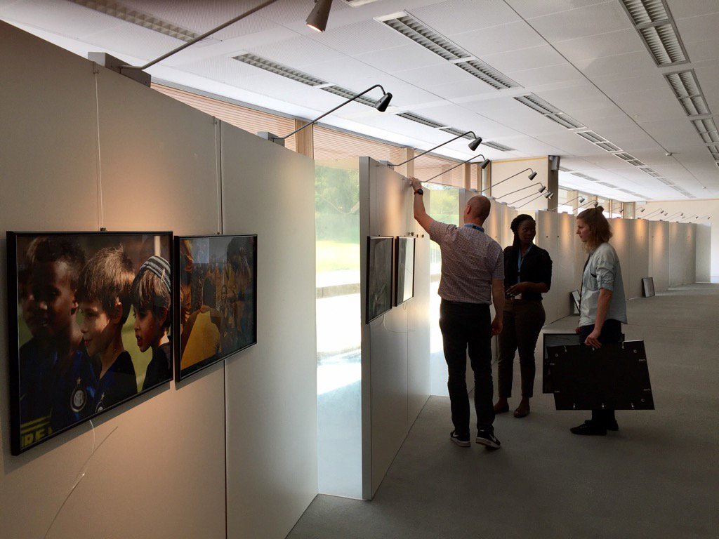unosdp's tweet image. #Behindthescenes: UNOSDP team getting ready for the #IDSDP2017 photo exhibition @UNGeneva #WePlayTogether #april6