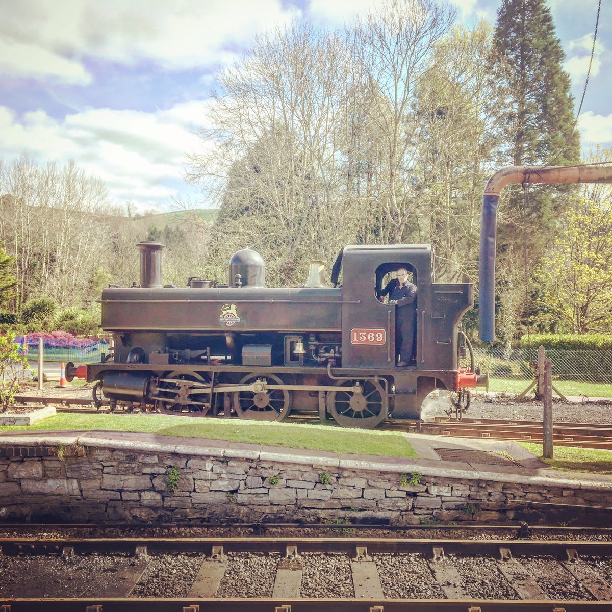 South Devon Railway tweet media