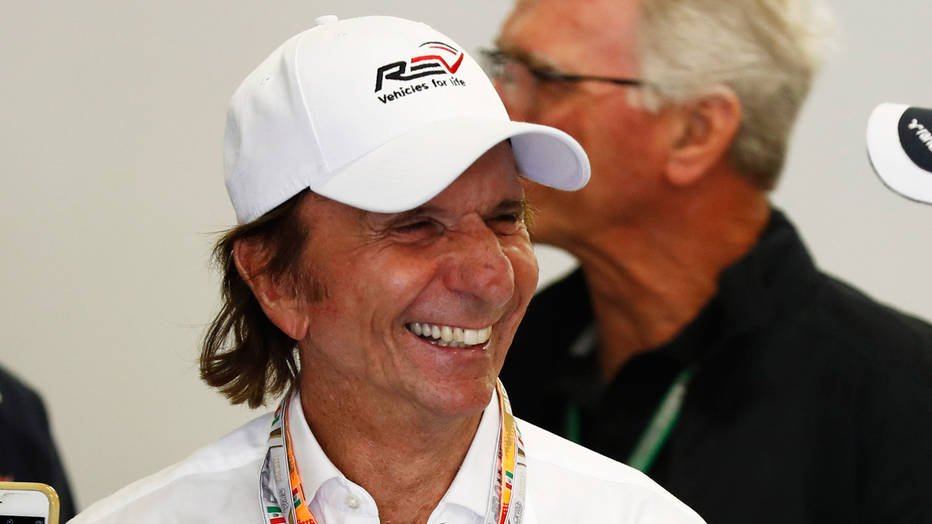 Exclusive: @EmmoFittipaldi talks about his Indy car career, the EF7, oranges and more shar.es/1QjLjY via <a href="/AutoweekRacing/">Autoweek Racing</a>