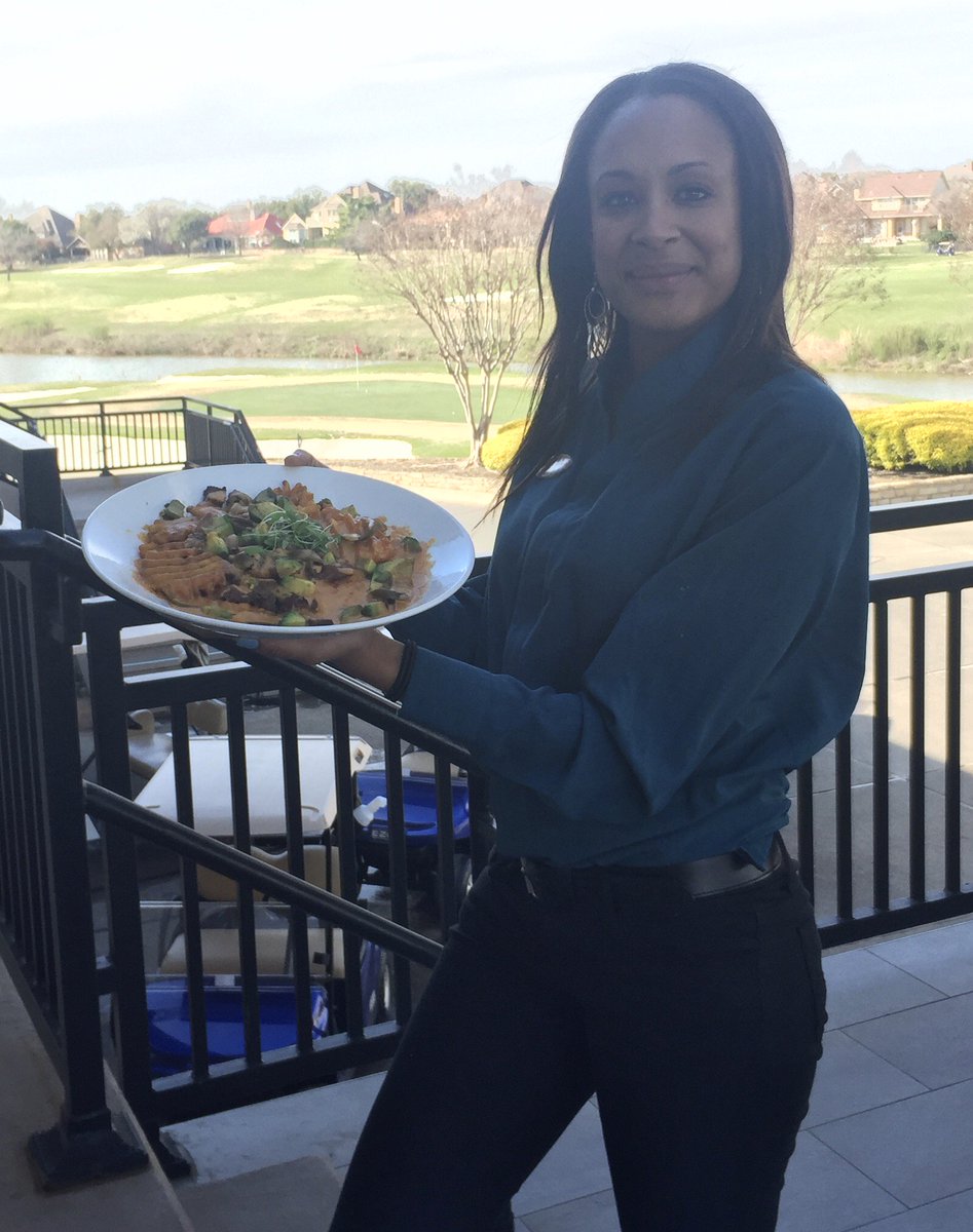 HackberryCC's tweet image. This has become a favorite amongst our staff and fellow Members, the BBQ Chicken Chop Salad! #notyouraveragechopsalad