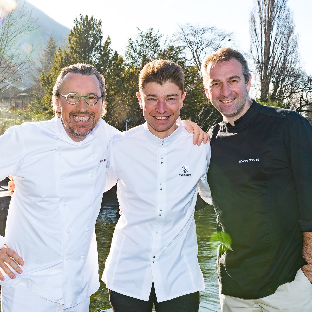 perebise's tweet photo. Très heureux de commencer cette aventure à Annecy entouré de mes amis Laurent Petit & @ConteYoann ! Merci #ChefMag : https://t.co/Bimgw1Ayn2 https://t.co/zyCh9TVXkj