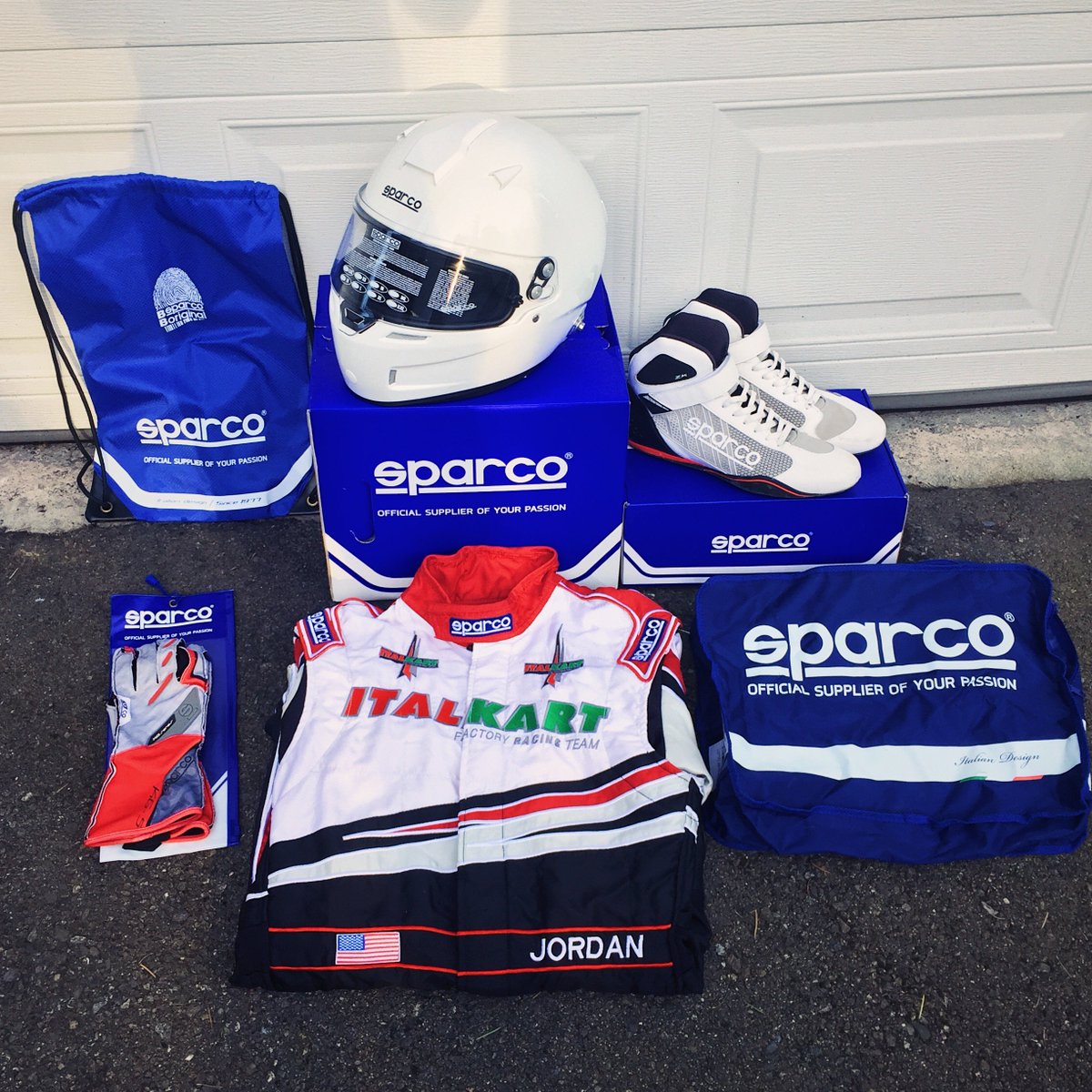 Big shoutout to <a href="/SparcoOfficial/">Sparco</a> for hooking me up. Never thought blue could look so good 😉  #wearSparco #bluesteel #newfits #italkart