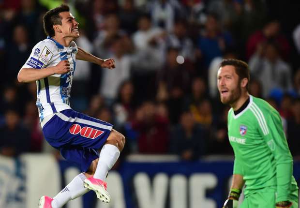 GoalUSA's tweet image. Celta target Hirving Lozano puts in La Liga-quality performance to top FC Dallas bit.ly/2oCZGMc #CCL (via @ArnoldcommaJon)