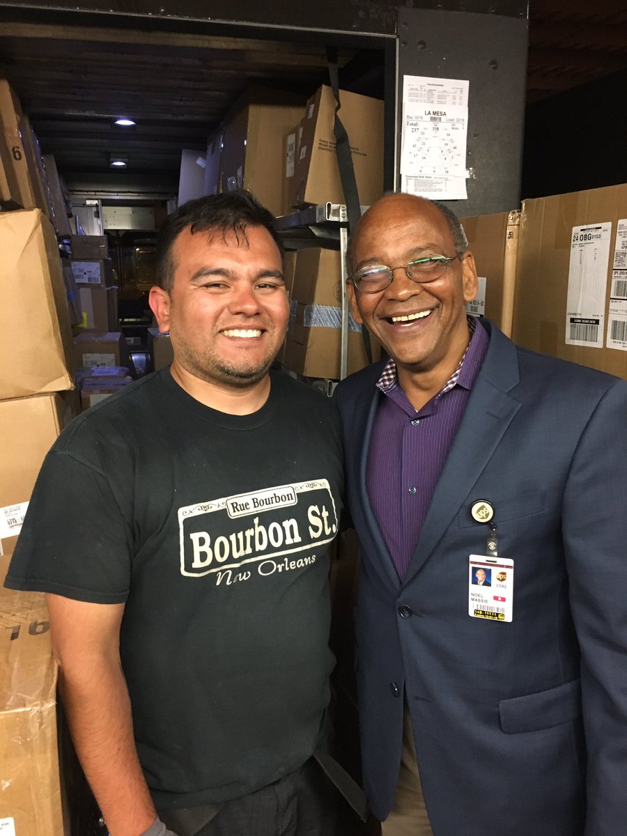 UPSNoelMassie's tweet photo. Robert Lara claims! He is the best loader in the nation!! He does a Great Job and is a Great upser! Thanks Robert!! https://t.co/KIfSXFyV2Q
