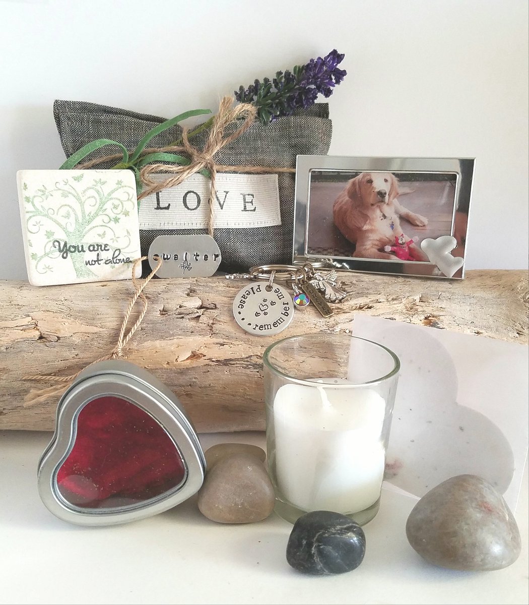 whisperingbox's tweet photo. Pass on https://t.co/y6plqIvbvo. Help comfort someone during Pet Companion Loss.  Healing the heart https://t.co/rIzF6H8fwp