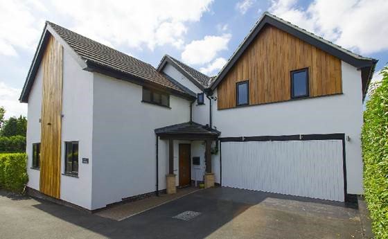 FHPLiving's tweet photo. Stunning 5-bed detached house – **NEW REDUCED PRICE** £500,000 
Call 0115 8411155 to view #ng9 #beeston https://t.co/2qmYU3hcUW #FHPLiving https://t.co/ZKlifYeN5n