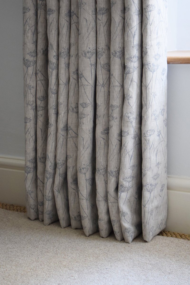 field_and_co's tweet photo. Loving today's fitting at client's farmhouse of @ZoeGlencross Adlington Cowparsley in Dew #interlined #curtains on a Byron & Byron pole https://t.co/150Cqbqwnm