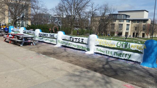 AthanTashobya's tweet photo. #ProjectRwanda @CarnegieMellon 
painted the famous campus fence with messages of Solidarity with #Rwanda ahead of #Genocide commemoration https://t.co/Fq7241nLNs