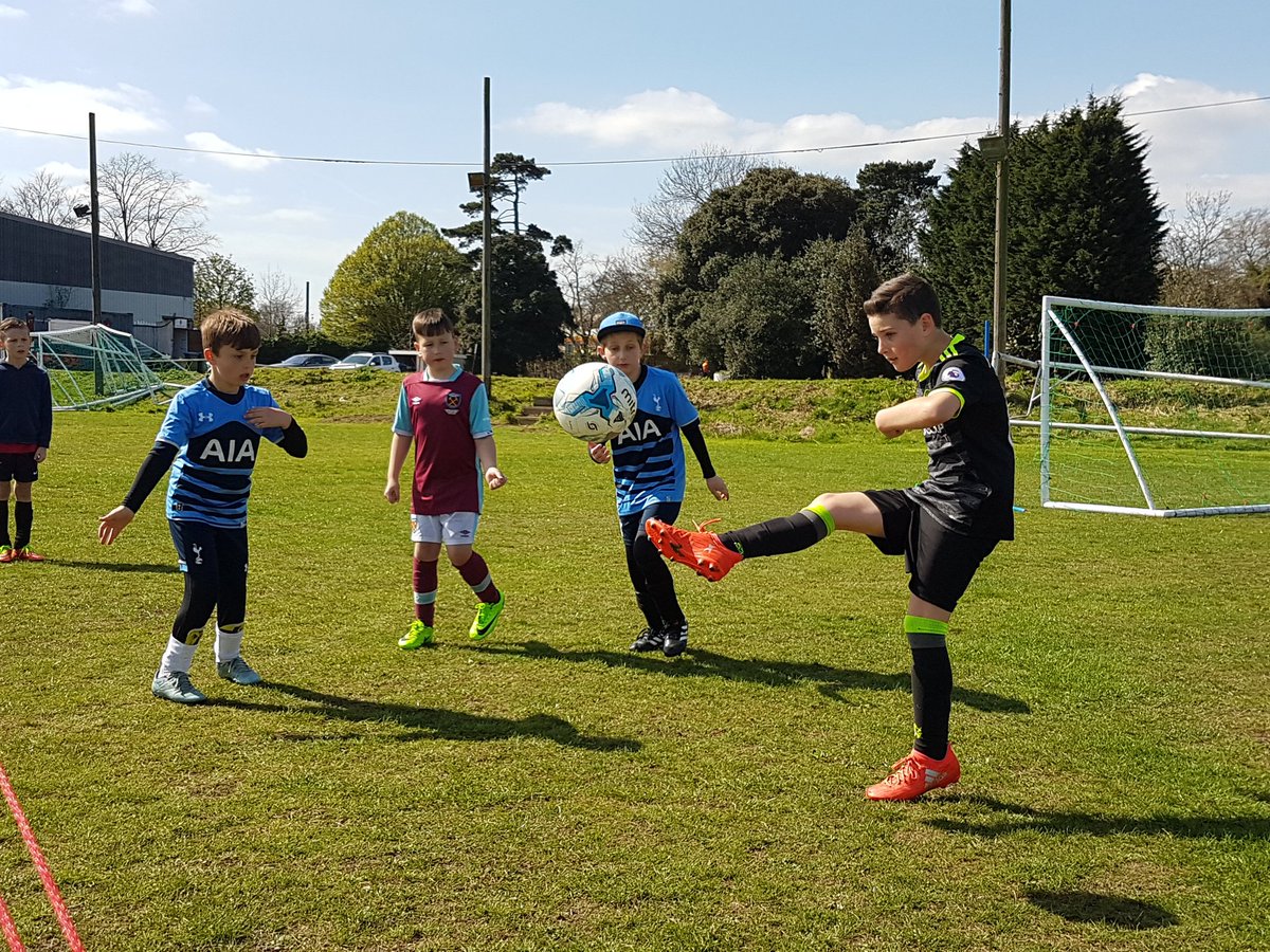 baldonsportsfc's tweet photo. @baldonsportsfc @Rb_footballA @mdfoundation2 love a bit of football Tennis #fun https://t.co/a2jj6YgVdn
