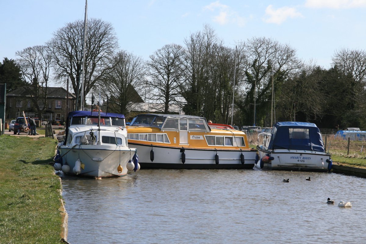 broadsspiritual's tweet photo. Broads
Some people are
better, or have more practice,
at handling their boats

We cannot be
instantly good at new
things and need to learn https://t.co/iDILuBsPpD