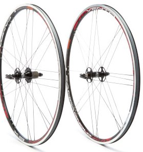 Cyclingsaving's tweet photo. Save 59% Campagnolo Vento Reaction CX Clincher Wheelset 
https://t.co/aOv8M2f92V
#cycling #bike #fitness #fitnessotivation #UKCycleChat https://t.co/O01ZKxogZ9