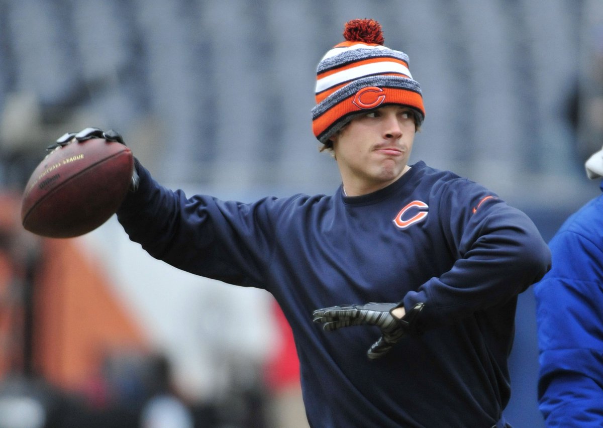 REPORT: Dolphins sign backup QB David Fales bit.ly/2nEOIkF https://t.co/rJ2q4osk4t