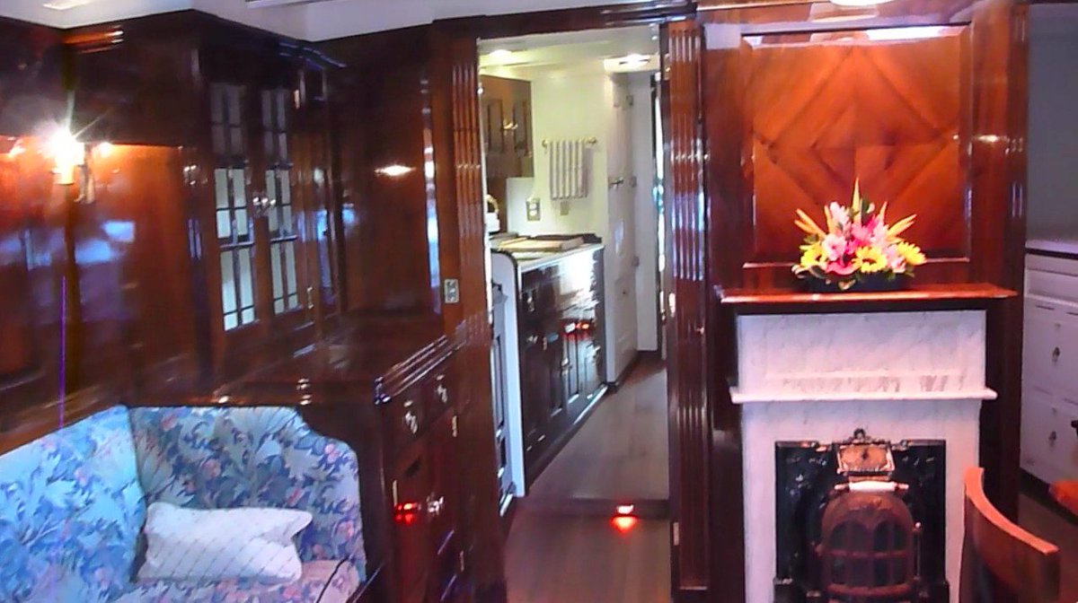 #Video #tour of Adventuress, the glorious 83ft Fife-designed 1924 schooner rite.ly/jWSW