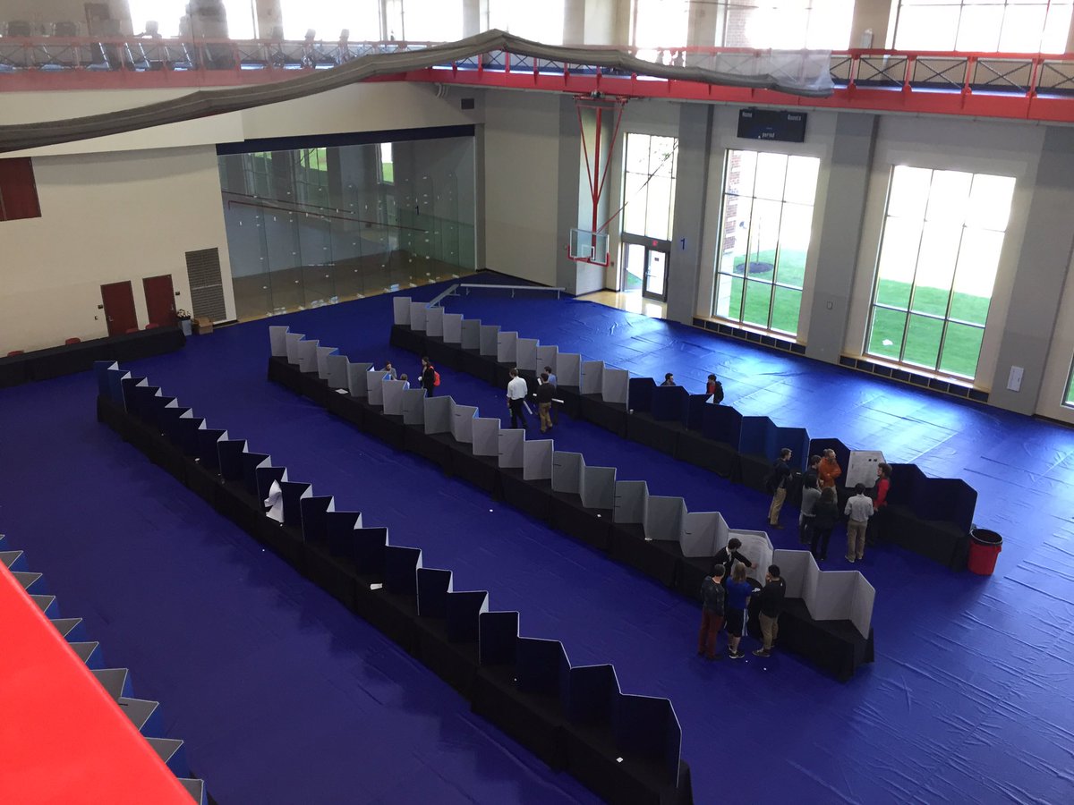 RecnStander's tweet photo. The last presentations are finishing up and cleanup has begun https://t.co/1JLiYpTgEk