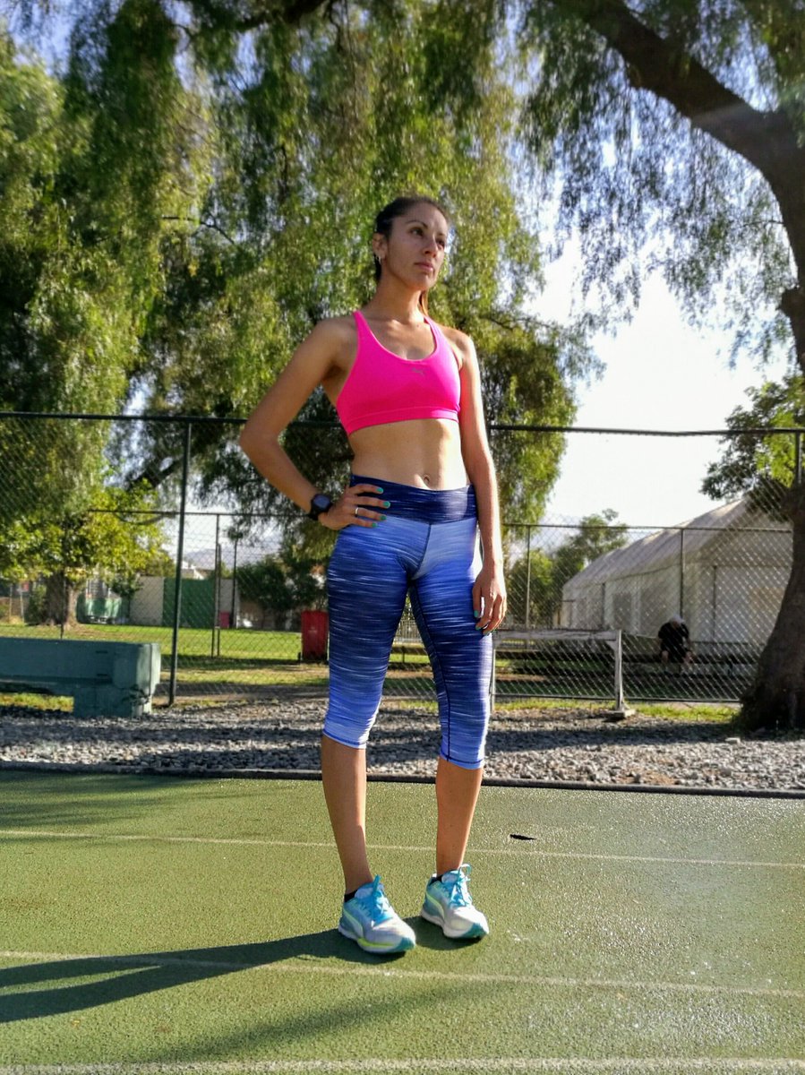 DeporteRecoleta's tweet photo. Exitosa participación tuvo nuestra querida Gealdine Becerra en el Maratón de Stgo obteniendo el 3er lugar en 10 k. https://t.co/OTz2mHoHUR https://t.co/soq9YWDtsn