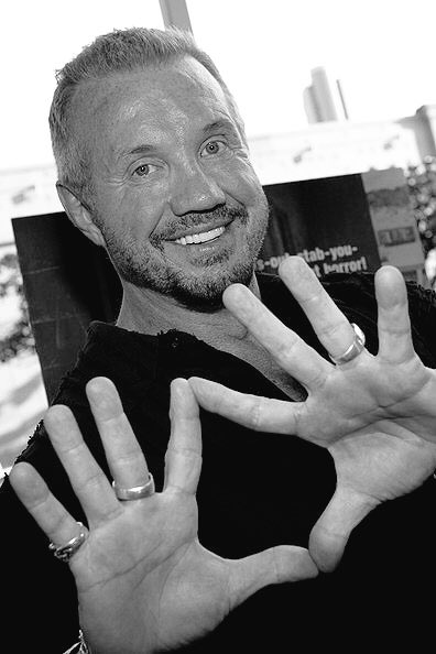     Happy birthday to the Diamond Dallas Page! ¡Feliz cumpleaños Mr. 