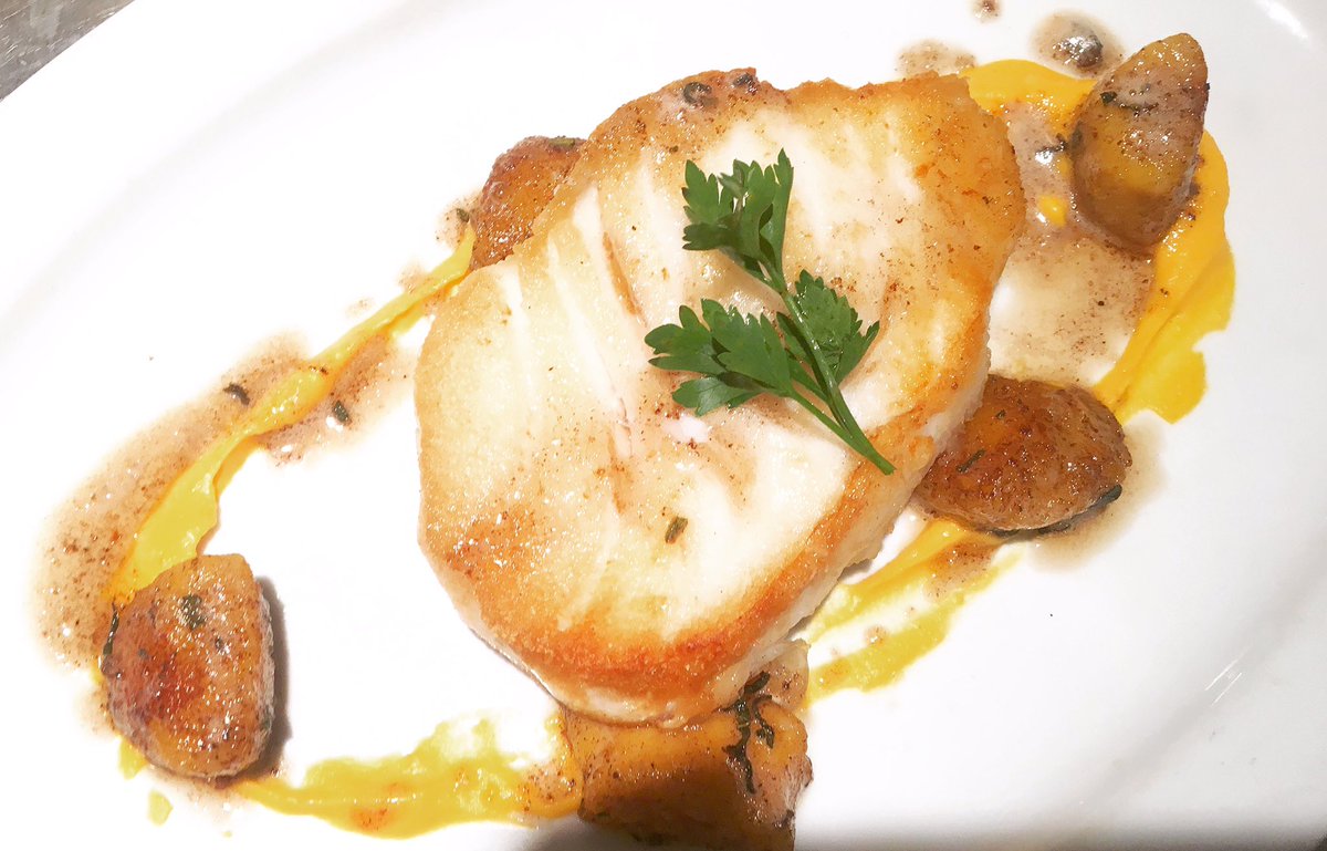 EryBodyEatsB's tweet photo. Chilean sea bass with gnocchi, butternut squash and brown butter https://t.co/Ulja4xcbBy