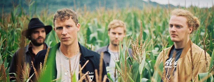 Live :: Palace play The Harley tonite! + It's one of Bea's Top 3 Gigs of the Week. #socialsheffield socialsheffield.net/magazine/2017/…