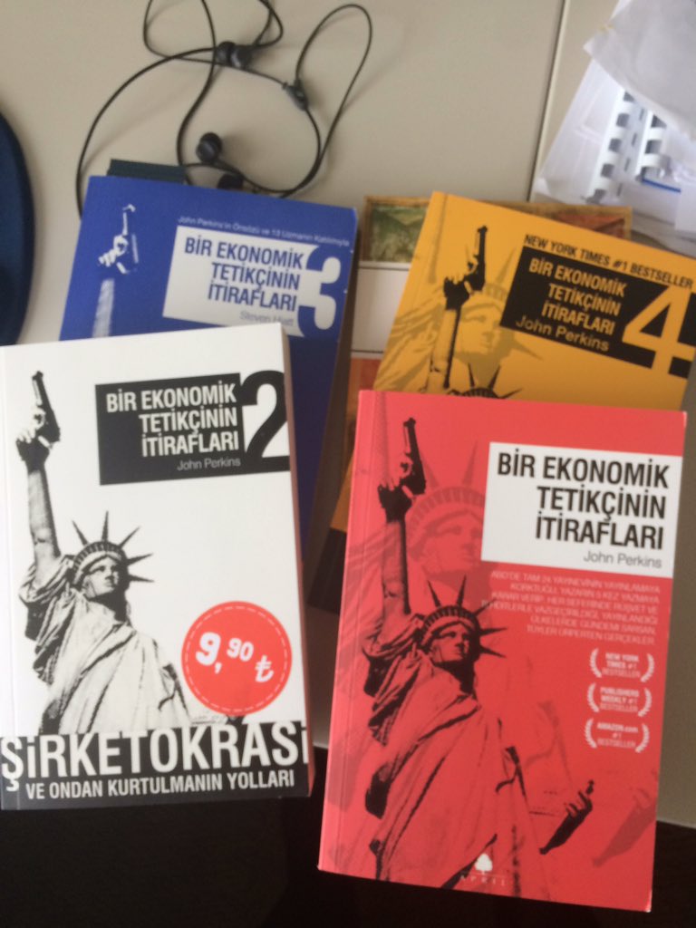 MarsCrocus's tweet photo. @hakanbalsizan Aldık :) @kubra_sedefoglu https://t.co/Cgty2ZUjFc
