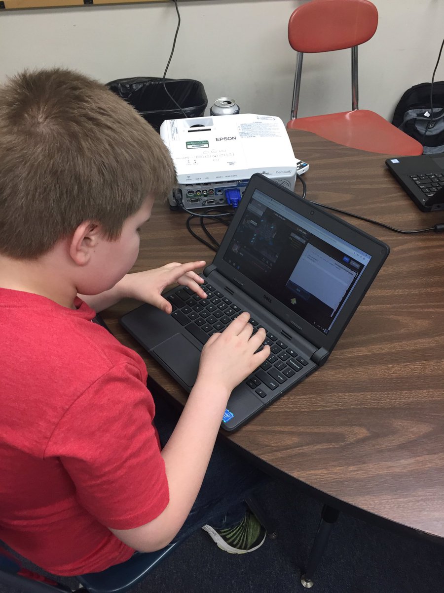kcollazo's tweet image. New coders! Intense focus going on with @CodeCombat #codingisawesome @DaleBuie @SPEMediaCenter @SPES_Counselor @MCSDigital